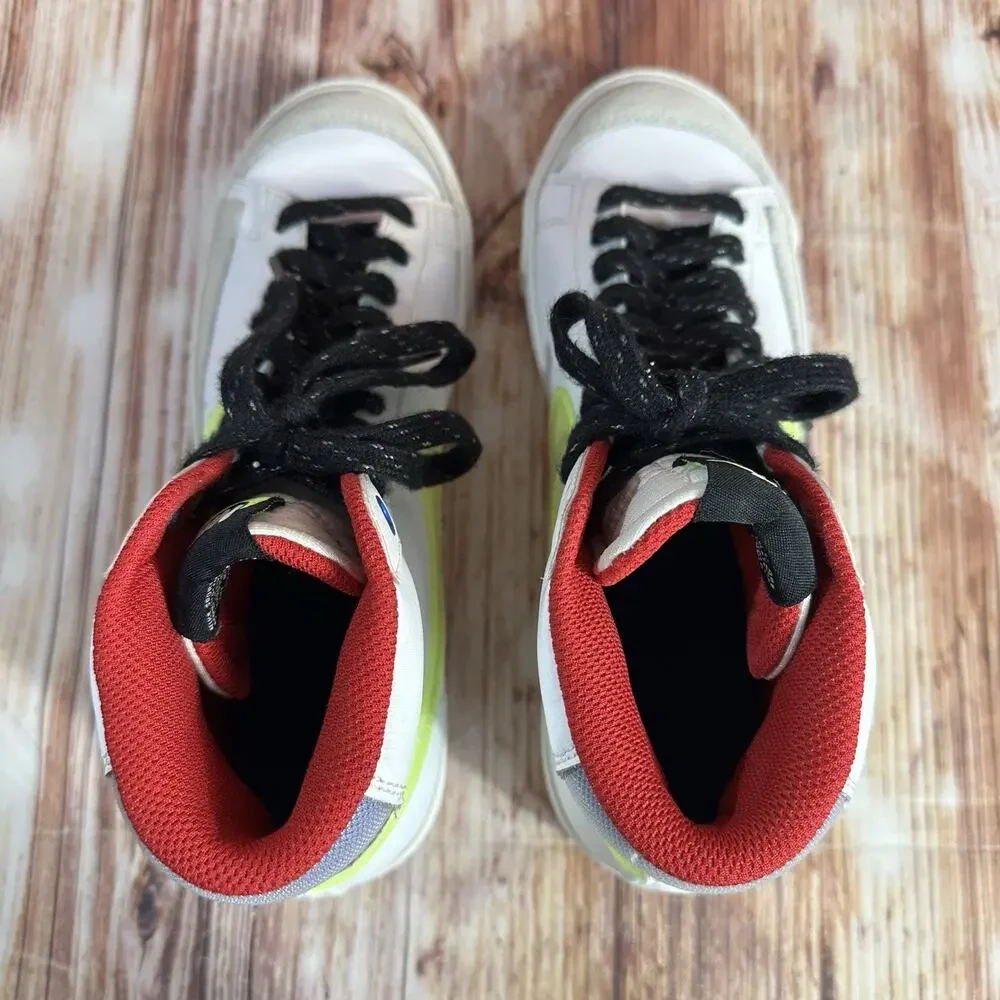 Nike BLAZER Mid 77 White Mystic Youth Size 7Y Athletic Shoes Sneakers Boys Girls